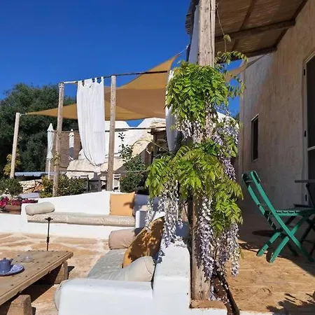 Conibianchi Trulli Nyaraló *